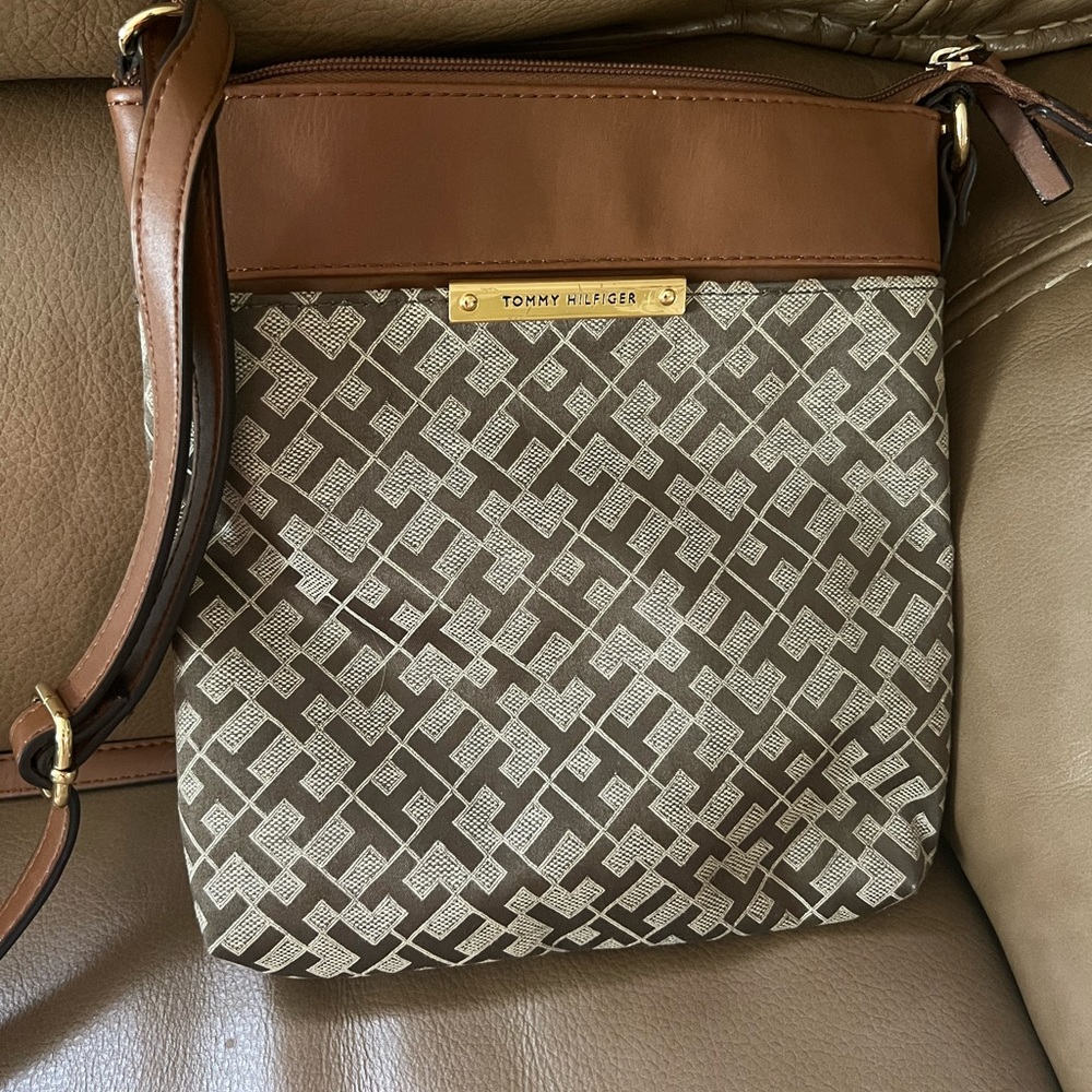 Tommy Hilfiger Cross bag